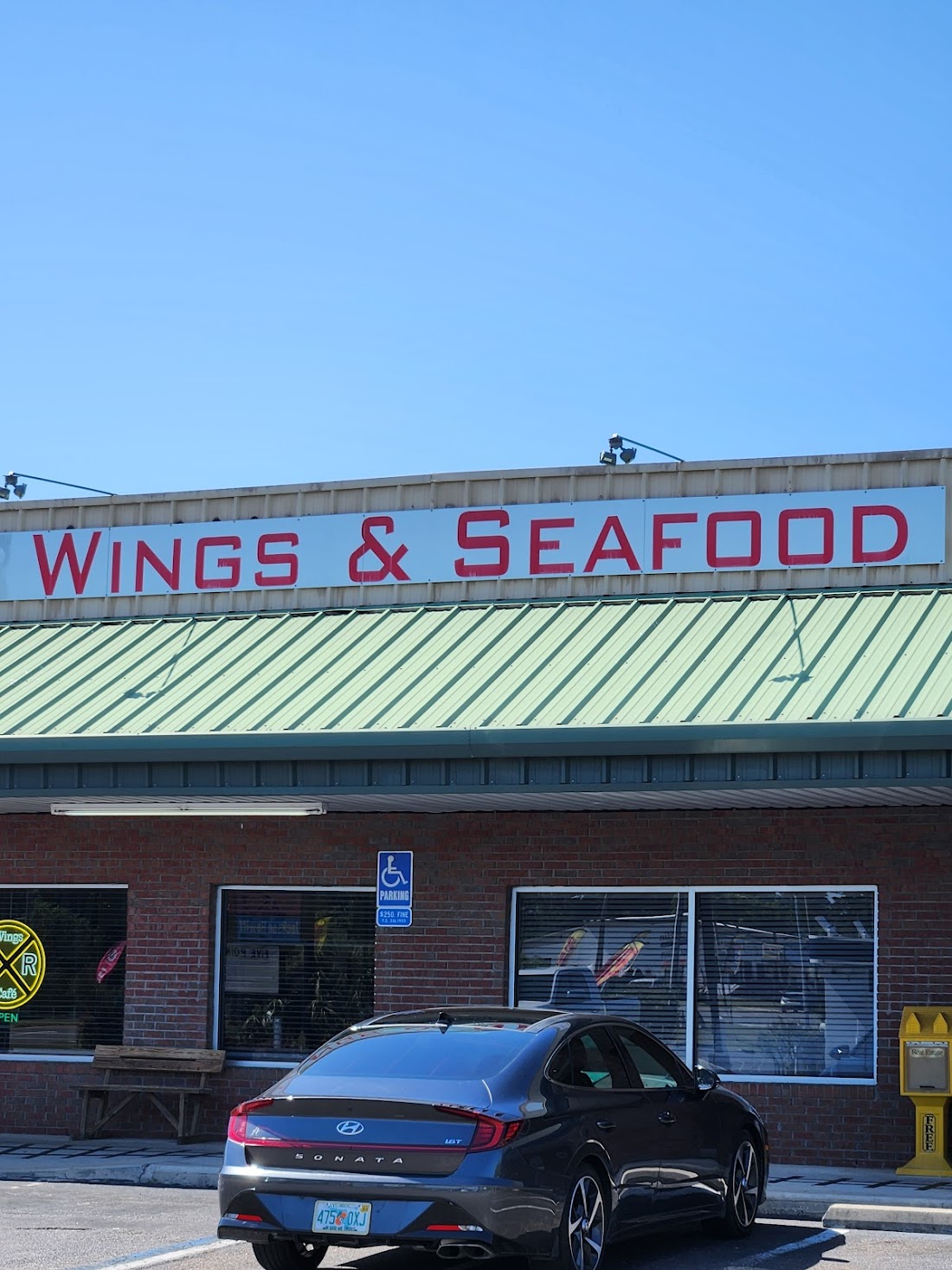 R & R Cafe | Wings & Seafood