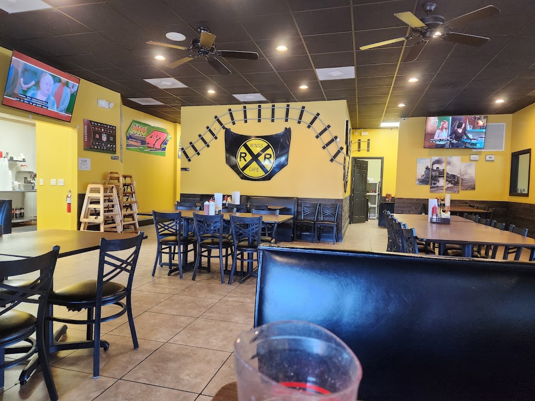 R & R Cafe | Wings & Seafood